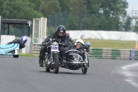 Mallory-park-Leicestershire;Mallory-park-photographs;Motorcycle-action-photographs;classic-bikes;event-digital-images;eventdigitalimages;mallory-park;no-limits-trackday;peter-wileman-photography;vintage-bikes;vintage-motorcycles;vmcc-festival-1000-bikes