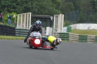 Mallory-park-Leicestershire;Mallory-park-photographs;Motorcycle-action-photographs;classic-bikes;event-digital-images;eventdigitalimages;mallory-park;no-limits-trackday;peter-wileman-photography;vintage-bikes;vintage-motorcycles;vmcc-festival-1000-bikes