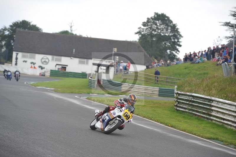Mallory park Leicestershire;Mallory park photographs;Motorcycle action photographs;classic bikes;event digital images;eventdigitalimages;mallory park;no limits trackday;peter wileman photography;vintage bikes;vintage motorcycles;vmcc festival 1000 bikes