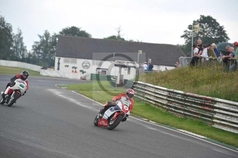 Mallory park Leicestershire;Mallory park photographs;Motorcycle action photographs;classic bikes;event digital images;eventdigitalimages;mallory park;no limits trackday;peter wileman photography;vintage bikes;vintage motorcycles;vmcc festival 1000 bikes
