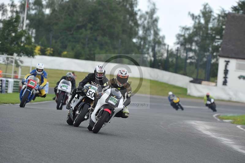 Mallory park Leicestershire;Mallory park photographs;Motorcycle action photographs;classic bikes;event digital images;eventdigitalimages;mallory park;no limits trackday;peter wileman photography;vintage bikes;vintage motorcycles;vmcc festival 1000 bikes