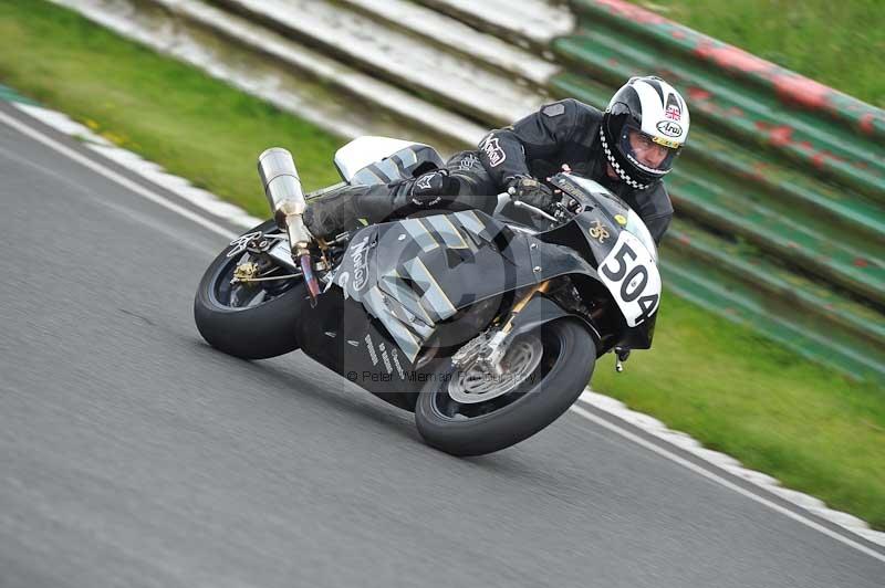 Mallory park Leicestershire;Mallory park photographs;Motorcycle action photographs;classic bikes;event digital images;eventdigitalimages;mallory park;no limits trackday;peter wileman photography;vintage bikes;vintage motorcycles;vmcc festival 1000 bikes