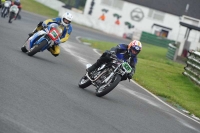 Mallory-park-Leicestershire;Mallory-park-photographs;Motorcycle-action-photographs;classic-bikes;event-digital-images;eventdigitalimages;mallory-park;no-limits-trackday;peter-wileman-photography;vintage-bikes;vintage-motorcycles;vmcc-festival-1000-bikes