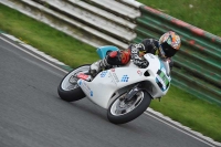 Mallory-park-Leicestershire;Mallory-park-photographs;Motorcycle-action-photographs;classic-bikes;event-digital-images;eventdigitalimages;mallory-park;no-limits-trackday;peter-wileman-photography;vintage-bikes;vintage-motorcycles;vmcc-festival-1000-bikes