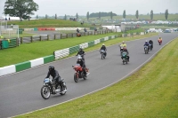 Mallory-park-Leicestershire;Mallory-park-photographs;Motorcycle-action-photographs;classic-bikes;event-digital-images;eventdigitalimages;mallory-park;no-limits-trackday;peter-wileman-photography;vintage-bikes;vintage-motorcycles;vmcc-festival-1000-bikes