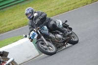 Mallory-park-Leicestershire;Mallory-park-photographs;Motorcycle-action-photographs;classic-bikes;event-digital-images;eventdigitalimages;mallory-park;no-limits-trackday;peter-wileman-photography;vintage-bikes;vintage-motorcycles;vmcc-festival-1000-bikes