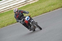 Mallory-park-Leicestershire;Mallory-park-photographs;Motorcycle-action-photographs;classic-bikes;event-digital-images;eventdigitalimages;mallory-park;no-limits-trackday;peter-wileman-photography;vintage-bikes;vintage-motorcycles;vmcc-festival-1000-bikes