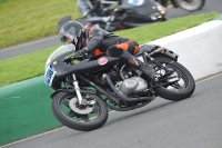 Mallory-park-Leicestershire;Mallory-park-photographs;Motorcycle-action-photographs;classic-bikes;event-digital-images;eventdigitalimages;mallory-park;no-limits-trackday;peter-wileman-photography;vintage-bikes;vintage-motorcycles;vmcc-festival-1000-bikes