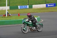 Mallory-park-Leicestershire;Mallory-park-photographs;Motorcycle-action-photographs;classic-bikes;event-digital-images;eventdigitalimages;mallory-park;no-limits-trackday;peter-wileman-photography;vintage-bikes;vintage-motorcycles;vmcc-festival-1000-bikes