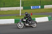 Mallory-park-Leicestershire;Mallory-park-photographs;Motorcycle-action-photographs;classic-bikes;event-digital-images;eventdigitalimages;mallory-park;no-limits-trackday;peter-wileman-photography;vintage-bikes;vintage-motorcycles;vmcc-festival-1000-bikes