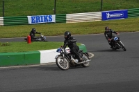 Mallory-park-Leicestershire;Mallory-park-photographs;Motorcycle-action-photographs;classic-bikes;event-digital-images;eventdigitalimages;mallory-park;no-limits-trackday;peter-wileman-photography;vintage-bikes;vintage-motorcycles;vmcc-festival-1000-bikes