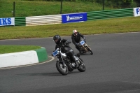 Mallory-park-Leicestershire;Mallory-park-photographs;Motorcycle-action-photographs;classic-bikes;event-digital-images;eventdigitalimages;mallory-park;no-limits-trackday;peter-wileman-photography;vintage-bikes;vintage-motorcycles;vmcc-festival-1000-bikes