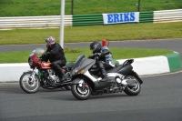 Mallory-park-Leicestershire;Mallory-park-photographs;Motorcycle-action-photographs;classic-bikes;event-digital-images;eventdigitalimages;mallory-park;no-limits-trackday;peter-wileman-photography;vintage-bikes;vintage-motorcycles;vmcc-festival-1000-bikes