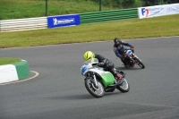 Mallory-park-Leicestershire;Mallory-park-photographs;Motorcycle-action-photographs;classic-bikes;event-digital-images;eventdigitalimages;mallory-park;no-limits-trackday;peter-wileman-photography;vintage-bikes;vintage-motorcycles;vmcc-festival-1000-bikes