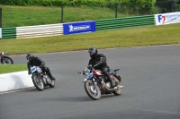 Mallory-park-Leicestershire;Mallory-park-photographs;Motorcycle-action-photographs;classic-bikes;event-digital-images;eventdigitalimages;mallory-park;no-limits-trackday;peter-wileman-photography;vintage-bikes;vintage-motorcycles;vmcc-festival-1000-bikes