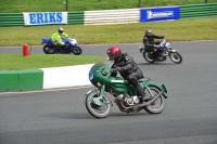 Mallory-park-Leicestershire;Mallory-park-photographs;Motorcycle-action-photographs;classic-bikes;event-digital-images;eventdigitalimages;mallory-park;no-limits-trackday;peter-wileman-photography;vintage-bikes;vintage-motorcycles;vmcc-festival-1000-bikes