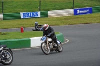 Mallory-park-Leicestershire;Mallory-park-photographs;Motorcycle-action-photographs;classic-bikes;event-digital-images;eventdigitalimages;mallory-park;no-limits-trackday;peter-wileman-photography;vintage-bikes;vintage-motorcycles;vmcc-festival-1000-bikes