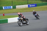 Mallory-park-Leicestershire;Mallory-park-photographs;Motorcycle-action-photographs;classic-bikes;event-digital-images;eventdigitalimages;mallory-park;no-limits-trackday;peter-wileman-photography;vintage-bikes;vintage-motorcycles;vmcc-festival-1000-bikes