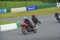 Mallory-park-Leicestershire;Mallory-park-photographs;Motorcycle-action-photographs;classic-bikes;event-digital-images;eventdigitalimages;mallory-park;no-limits-trackday;peter-wileman-photography;vintage-bikes;vintage-motorcycles;vmcc-festival-1000-bikes