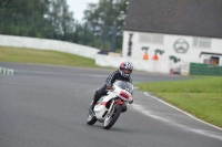 Mallory-park-Leicestershire;Mallory-park-photographs;Motorcycle-action-photographs;classic-bikes;event-digital-images;eventdigitalimages;mallory-park;no-limits-trackday;peter-wileman-photography;vintage-bikes;vintage-motorcycles;vmcc-festival-1000-bikes