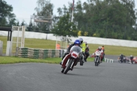 Mallory-park-Leicestershire;Mallory-park-photographs;Motorcycle-action-photographs;classic-bikes;event-digital-images;eventdigitalimages;mallory-park;no-limits-trackday;peter-wileman-photography;vintage-bikes;vintage-motorcycles;vmcc-festival-1000-bikes