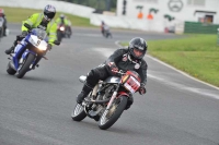 Mallory-park-Leicestershire;Mallory-park-photographs;Motorcycle-action-photographs;classic-bikes;event-digital-images;eventdigitalimages;mallory-park;no-limits-trackday;peter-wileman-photography;vintage-bikes;vintage-motorcycles;vmcc-festival-1000-bikes