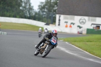 Mallory-park-Leicestershire;Mallory-park-photographs;Motorcycle-action-photographs;classic-bikes;event-digital-images;eventdigitalimages;mallory-park;no-limits-trackday;peter-wileman-photography;vintage-bikes;vintage-motorcycles;vmcc-festival-1000-bikes