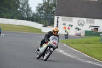 Mallory-park-Leicestershire;Mallory-park-photographs;Motorcycle-action-photographs;classic-bikes;event-digital-images;eventdigitalimages;mallory-park;no-limits-trackday;peter-wileman-photography;vintage-bikes;vintage-motorcycles;vmcc-festival-1000-bikes