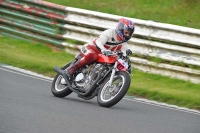 Mallory-park-Leicestershire;Mallory-park-photographs;Motorcycle-action-photographs;classic-bikes;event-digital-images;eventdigitalimages;mallory-park;no-limits-trackday;peter-wileman-photography;vintage-bikes;vintage-motorcycles;vmcc-festival-1000-bikes