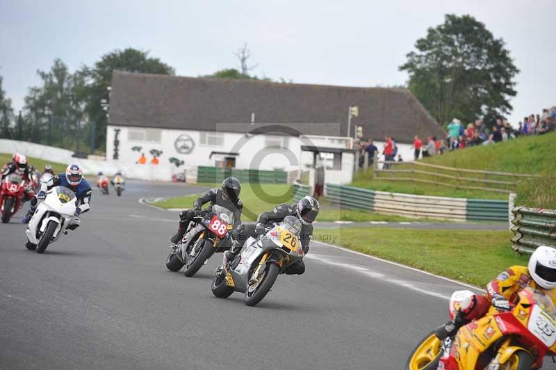 Mallory park Leicestershire;Mallory park photographs;Motorcycle action photographs;classic bikes;event digital images;eventdigitalimages;mallory park;no limits trackday;peter wileman photography;vintage bikes;vintage motorcycles;vmcc festival 1000 bikes