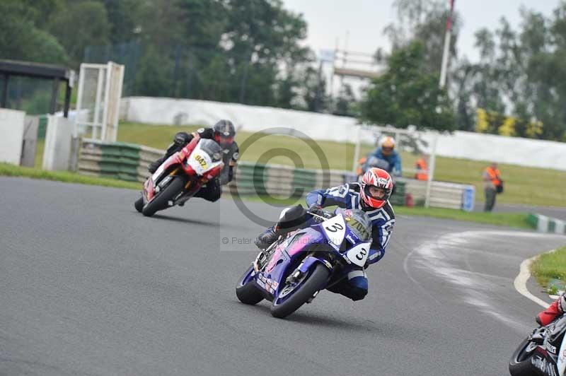 Mallory park Leicestershire;Mallory park photographs;Motorcycle action photographs;classic bikes;event digital images;eventdigitalimages;mallory park;no limits trackday;peter wileman photography;vintage bikes;vintage motorcycles;vmcc festival 1000 bikes