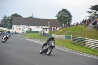 Mallory-park-Leicestershire;Mallory-park-photographs;Motorcycle-action-photographs;classic-bikes;event-digital-images;eventdigitalimages;mallory-park;no-limits-trackday;peter-wileman-photography;vintage-bikes;vintage-motorcycles;vmcc-festival-1000-bikes