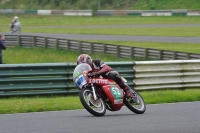 Mallory-park-Leicestershire;Mallory-park-photographs;Motorcycle-action-photographs;classic-bikes;event-digital-images;eventdigitalimages;mallory-park;no-limits-trackday;peter-wileman-photography;vintage-bikes;vintage-motorcycles;vmcc-festival-1000-bikes