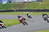 Mallory-park-Leicestershire;Mallory-park-photographs;Motorcycle-action-photographs;classic-bikes;event-digital-images;eventdigitalimages;mallory-park;no-limits-trackday;peter-wileman-photography;vintage-bikes;vintage-motorcycles;vmcc-festival-1000-bikes