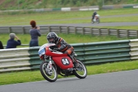 Mallory-park-Leicestershire;Mallory-park-photographs;Motorcycle-action-photographs;classic-bikes;event-digital-images;eventdigitalimages;mallory-park;no-limits-trackday;peter-wileman-photography;vintage-bikes;vintage-motorcycles;vmcc-festival-1000-bikes