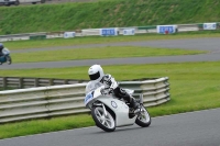 Mallory-park-Leicestershire;Mallory-park-photographs;Motorcycle-action-photographs;classic-bikes;event-digital-images;eventdigitalimages;mallory-park;no-limits-trackday;peter-wileman-photography;vintage-bikes;vintage-motorcycles;vmcc-festival-1000-bikes