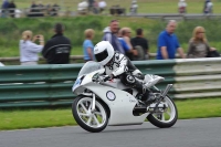 Mallory-park-Leicestershire;Mallory-park-photographs;Motorcycle-action-photographs;classic-bikes;event-digital-images;eventdigitalimages;mallory-park;no-limits-trackday;peter-wileman-photography;vintage-bikes;vintage-motorcycles;vmcc-festival-1000-bikes