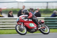 Mallory-park-Leicestershire;Mallory-park-photographs;Motorcycle-action-photographs;classic-bikes;event-digital-images;eventdigitalimages;mallory-park;no-limits-trackday;peter-wileman-photography;vintage-bikes;vintage-motorcycles;vmcc-festival-1000-bikes