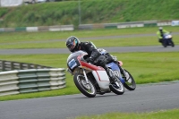 Mallory-park-Leicestershire;Mallory-park-photographs;Motorcycle-action-photographs;classic-bikes;event-digital-images;eventdigitalimages;mallory-park;no-limits-trackday;peter-wileman-photography;vintage-bikes;vintage-motorcycles;vmcc-festival-1000-bikes