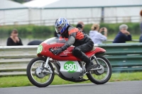 Mallory-park-Leicestershire;Mallory-park-photographs;Motorcycle-action-photographs;classic-bikes;event-digital-images;eventdigitalimages;mallory-park;no-limits-trackday;peter-wileman-photography;vintage-bikes;vintage-motorcycles;vmcc-festival-1000-bikes