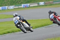 Mallory-park-Leicestershire;Mallory-park-photographs;Motorcycle-action-photographs;classic-bikes;event-digital-images;eventdigitalimages;mallory-park;no-limits-trackday;peter-wileman-photography;vintage-bikes;vintage-motorcycles;vmcc-festival-1000-bikes