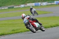 Mallory-park-Leicestershire;Mallory-park-photographs;Motorcycle-action-photographs;classic-bikes;event-digital-images;eventdigitalimages;mallory-park;no-limits-trackday;peter-wileman-photography;vintage-bikes;vintage-motorcycles;vmcc-festival-1000-bikes