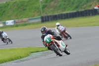 Mallory-park-Leicestershire;Mallory-park-photographs;Motorcycle-action-photographs;classic-bikes;event-digital-images;eventdigitalimages;mallory-park;no-limits-trackday;peter-wileman-photography;vintage-bikes;vintage-motorcycles;vmcc-festival-1000-bikes