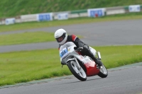 Mallory-park-Leicestershire;Mallory-park-photographs;Motorcycle-action-photographs;classic-bikes;event-digital-images;eventdigitalimages;mallory-park;no-limits-trackday;peter-wileman-photography;vintage-bikes;vintage-motorcycles;vmcc-festival-1000-bikes