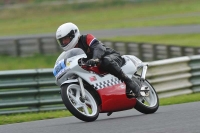 Mallory-park-Leicestershire;Mallory-park-photographs;Motorcycle-action-photographs;classic-bikes;event-digital-images;eventdigitalimages;mallory-park;no-limits-trackday;peter-wileman-photography;vintage-bikes;vintage-motorcycles;vmcc-festival-1000-bikes