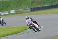 Mallory-park-Leicestershire;Mallory-park-photographs;Motorcycle-action-photographs;classic-bikes;event-digital-images;eventdigitalimages;mallory-park;no-limits-trackday;peter-wileman-photography;vintage-bikes;vintage-motorcycles;vmcc-festival-1000-bikes