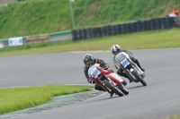 Mallory-park-Leicestershire;Mallory-park-photographs;Motorcycle-action-photographs;classic-bikes;event-digital-images;eventdigitalimages;mallory-park;no-limits-trackday;peter-wileman-photography;vintage-bikes;vintage-motorcycles;vmcc-festival-1000-bikes