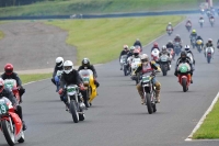 Mallory-park-Leicestershire;Mallory-park-photographs;Motorcycle-action-photographs;classic-bikes;event-digital-images;eventdigitalimages;mallory-park;no-limits-trackday;peter-wileman-photography;vintage-bikes;vintage-motorcycles;vmcc-festival-1000-bikes