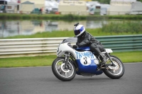 Mallory-park-Leicestershire;Mallory-park-photographs;Motorcycle-action-photographs;classic-bikes;event-digital-images;eventdigitalimages;mallory-park;no-limits-trackday;peter-wileman-photography;vintage-bikes;vintage-motorcycles;vmcc-festival-1000-bikes