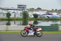 Mallory-park-Leicestershire;Mallory-park-photographs;Motorcycle-action-photographs;classic-bikes;event-digital-images;eventdigitalimages;mallory-park;no-limits-trackday;peter-wileman-photography;vintage-bikes;vintage-motorcycles;vmcc-festival-1000-bikes